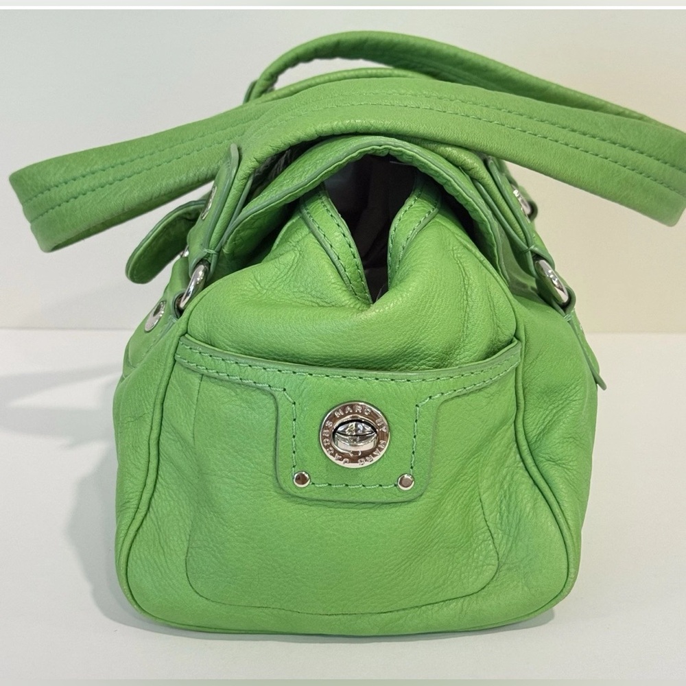 Marc by Marc Jacobs Lime Kelly Green Leather Shoulder Bag GUC - Picture 13 of 15